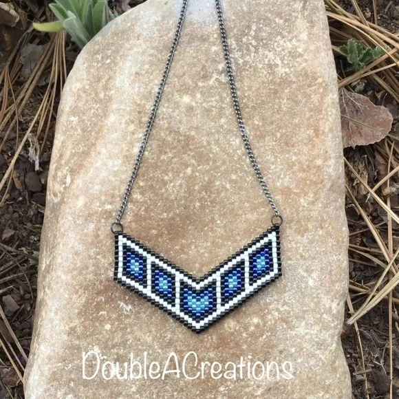 BLUE Diamond Beaded Necklace, Handmade - Picture 7 of 9